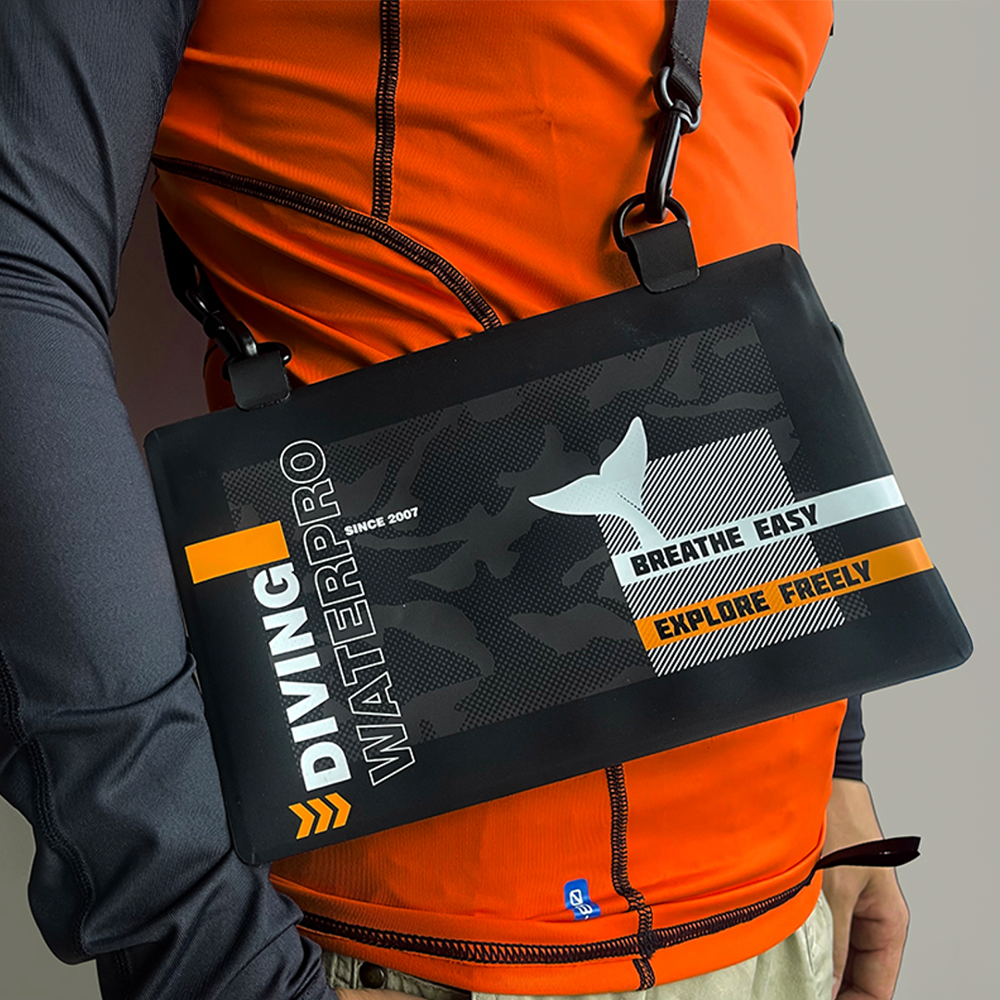 TPU Waterproof Zipper Phone Bag