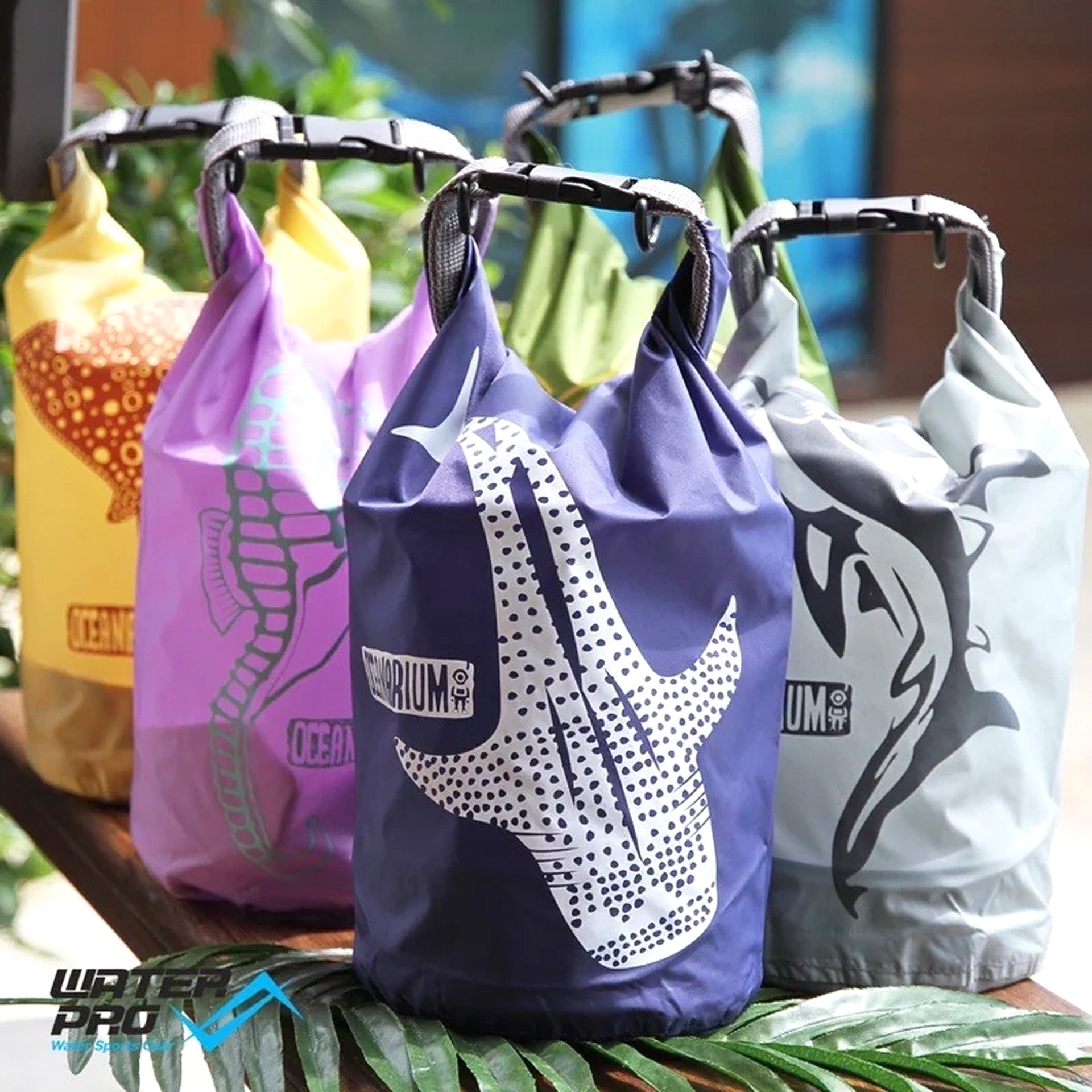 Oceanarium Dry Bag 2L.